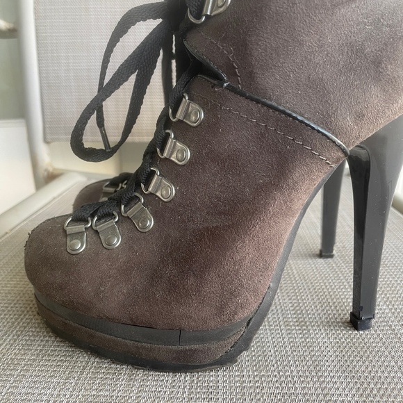 XHILARATION HIGH HEELED PLATFORM HIKING LACE UP BOOTS - Picture 3 of 11